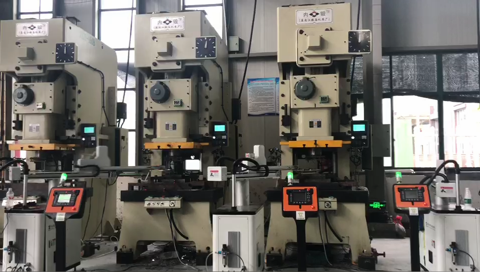 機(jī)動(dòng)車(chē)制動(dòng)器沖壓擺臂伺服機(jī)械手上下料